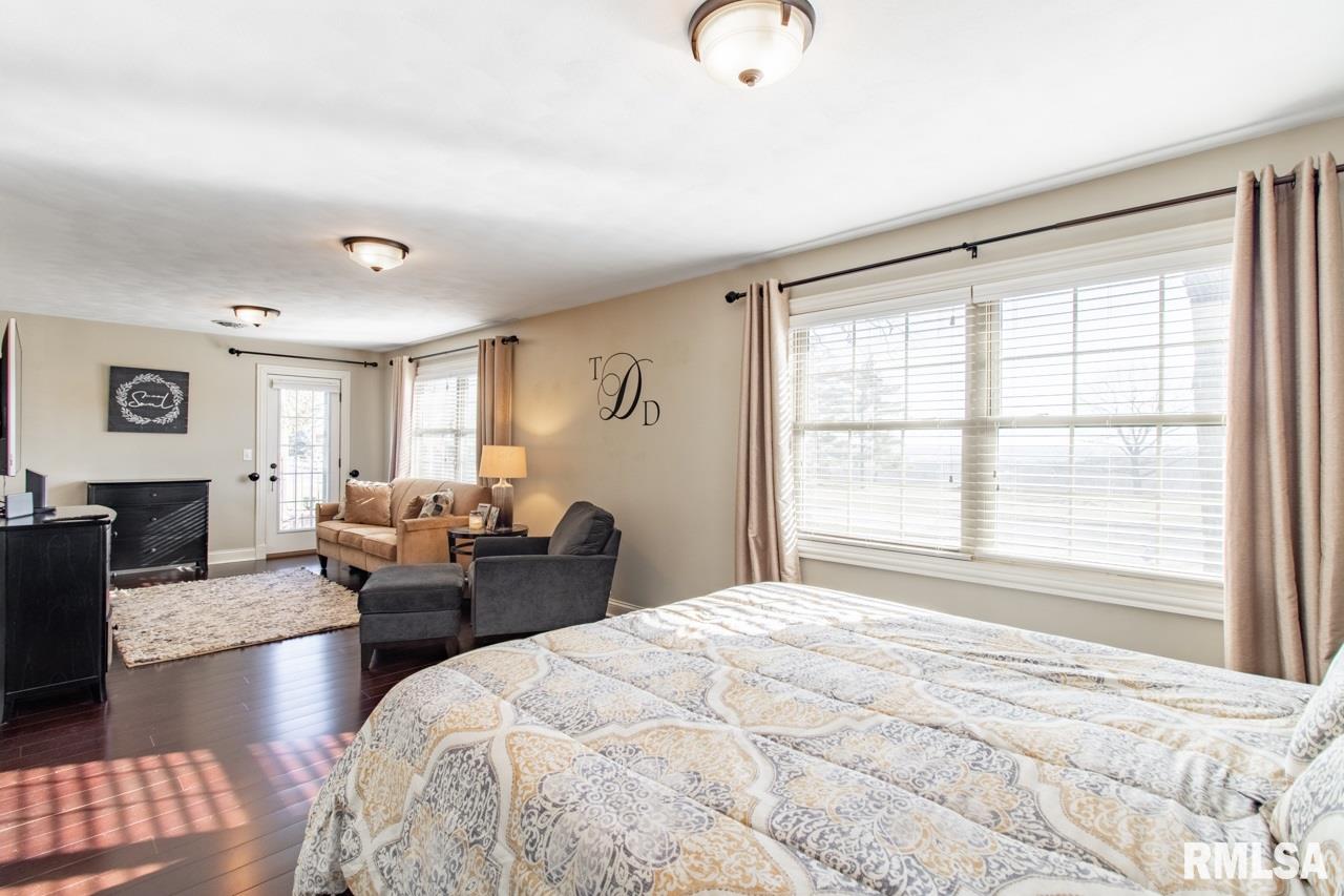 5315 North Prospect Road Peoria, IL 61614 - Photo 18 of 40 Gallery Image 18