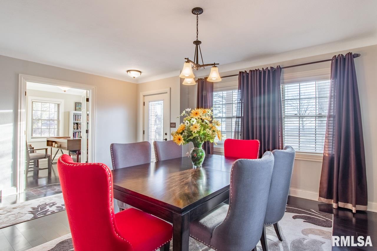 5315 North Prospect Road Peoria, IL 61614 - Photo 9 of 40 Gallery Image 9