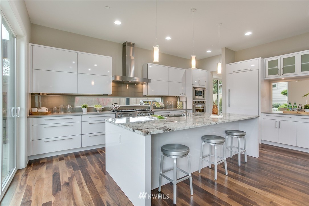 1420 Lyons Avenue Northeast Renton, WA 98059 - Photo 5 of 25 Gallery Image 5