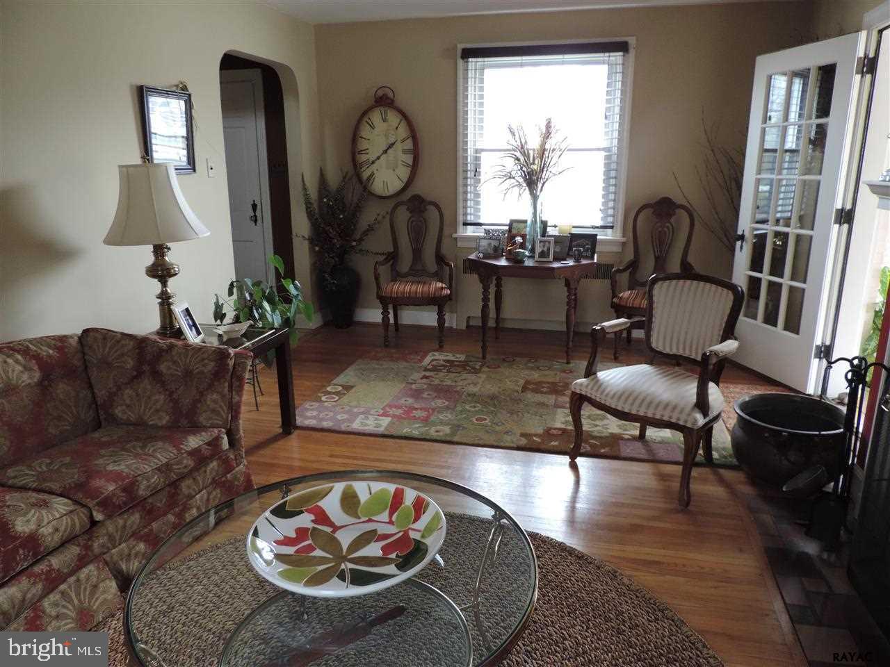210 Haines Road York, PA 17402 - Photo 4 of 36 Gallery Image 4