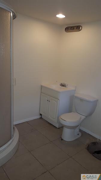 4 Wilcox Road New Brunswick, NJ 08901 - Photo 11 of 14 a bathroom with a toilet and a shower