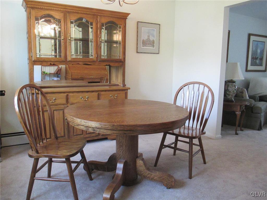 1954 Kingsley Drive Bethlehem, PA 18018 - Photo 16 of 34 Gallery Image 16