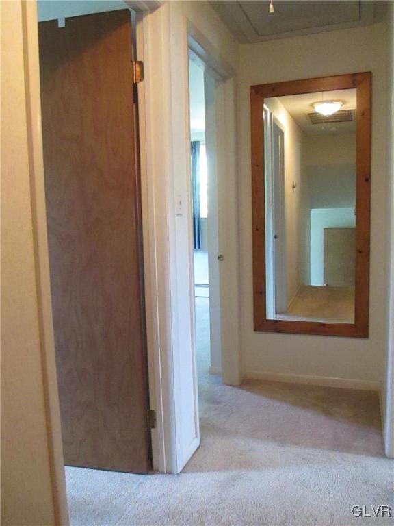 1954 Kingsley Drive Bethlehem, PA 18018 - Photo 20 of 34 Gallery Image 20