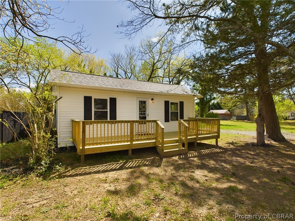 6864 Fields Landing Road Hayes, VA 23072 - Photo 6 of 34