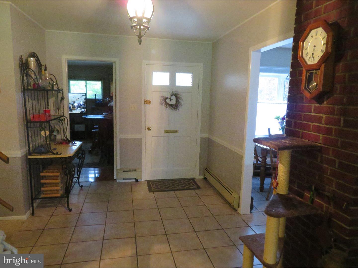45 Four Leaf Road Levittown, PA 19056 - Photo 11 of 25 Gallery Image 11
