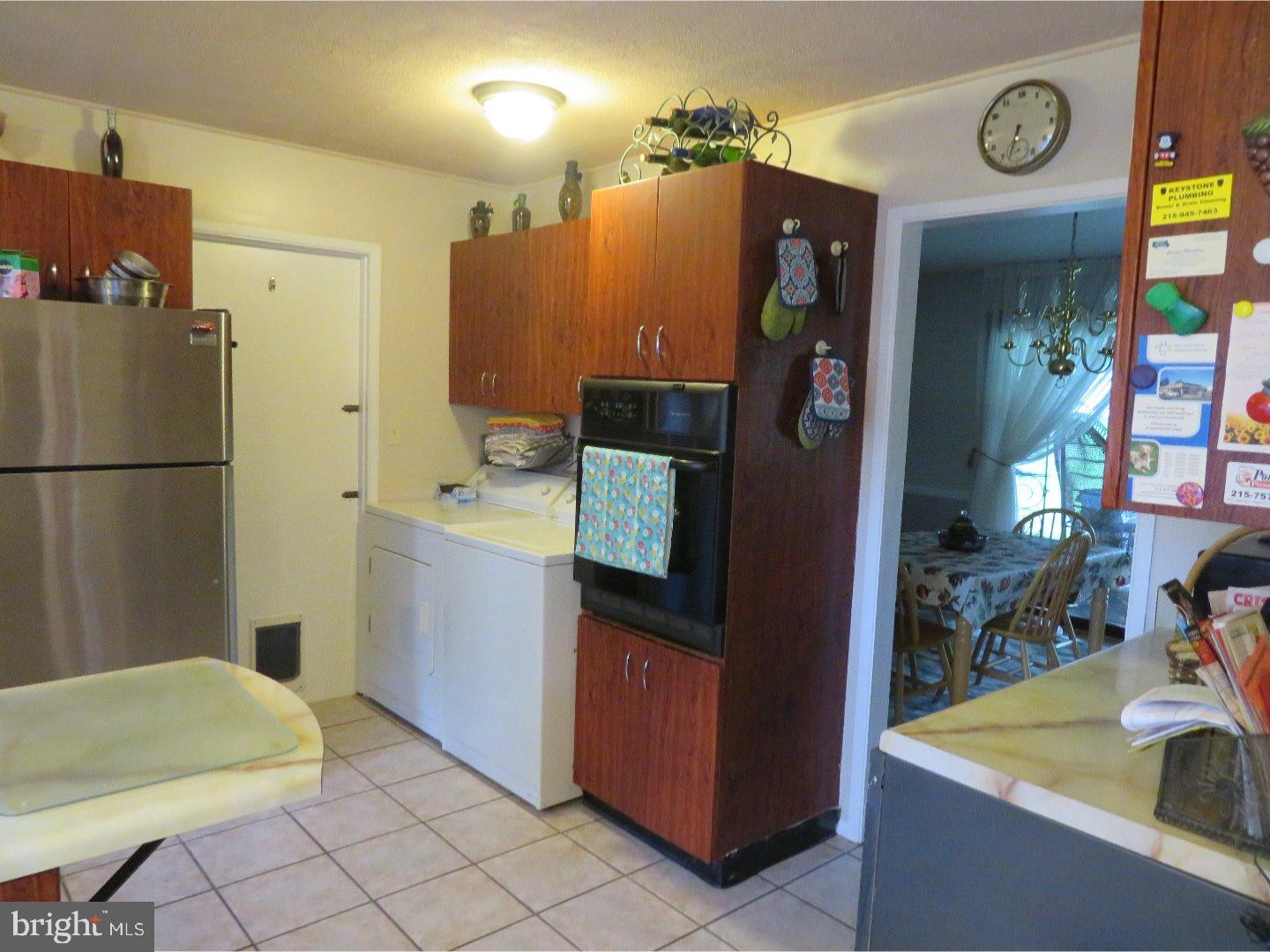 45 Four Leaf Road Levittown, PA 19056 - Photo 6 of 25 Gallery Image 6