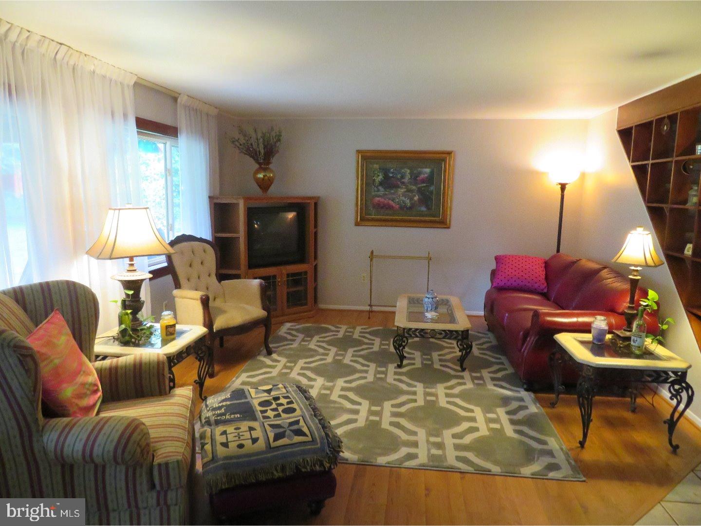 45 Four Leaf Road Levittown, PA 19056 - Photo 9 of 25 Gallery Image 9