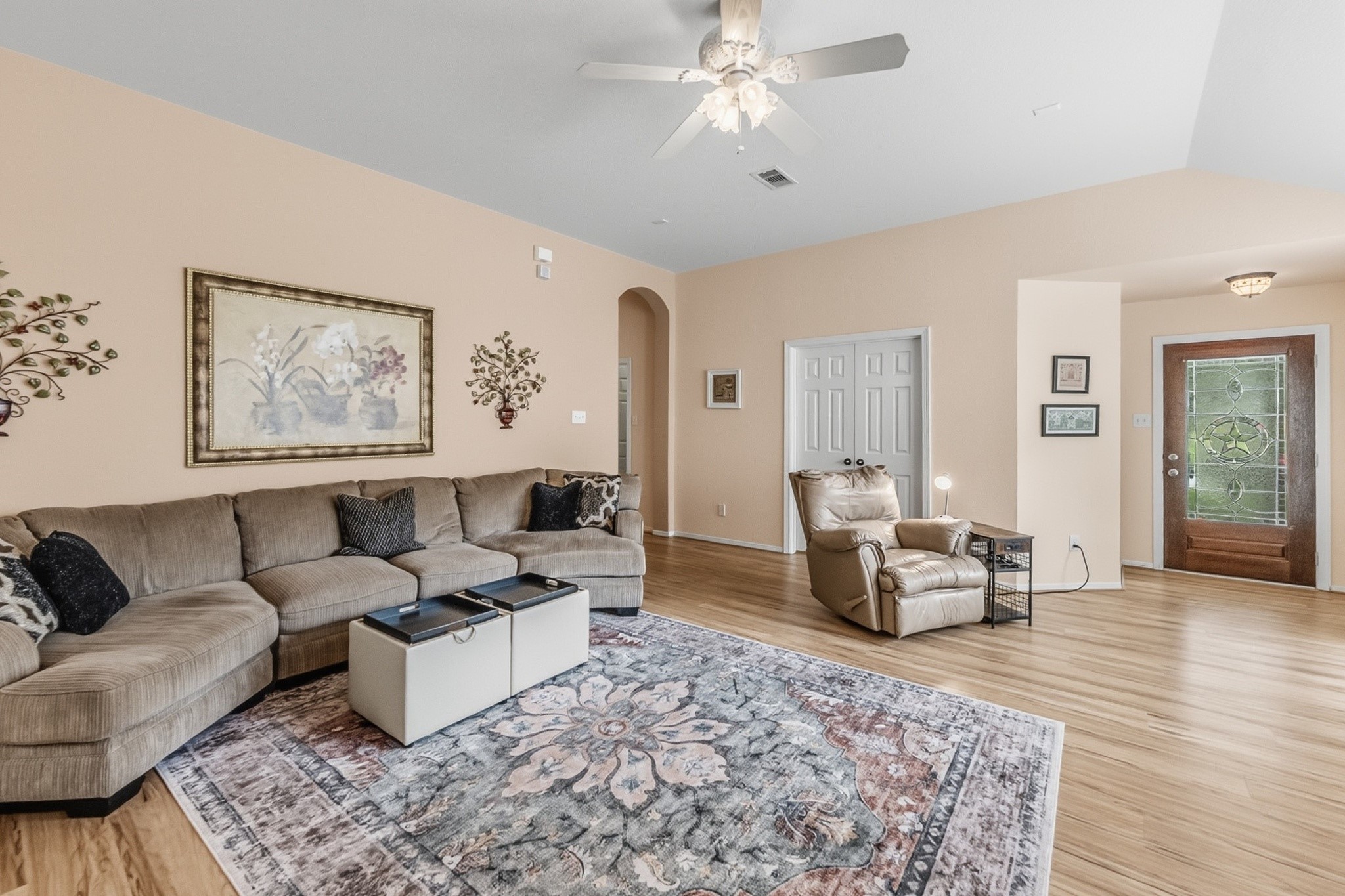 273 Sunset Path South Conroe, TX 77316 - Photo 10 of 45 Full sized furniture fits easily at 273 Sunset Path S, 77316.