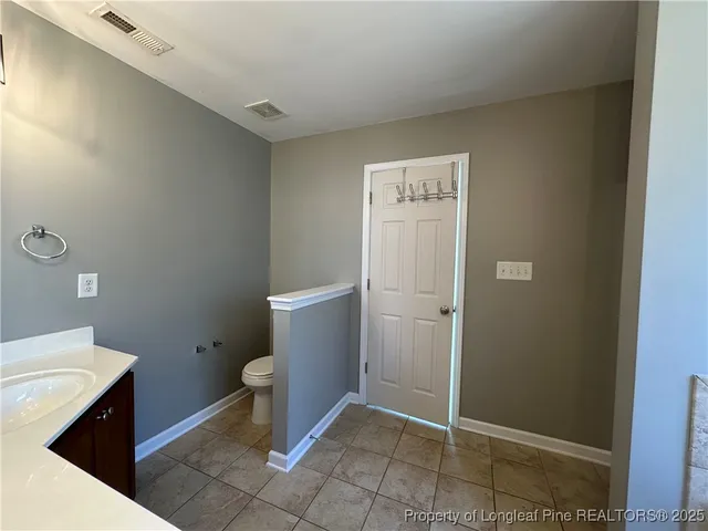 $1,700 | 66 Great Oak Court, Bunnlevel, NC 28323