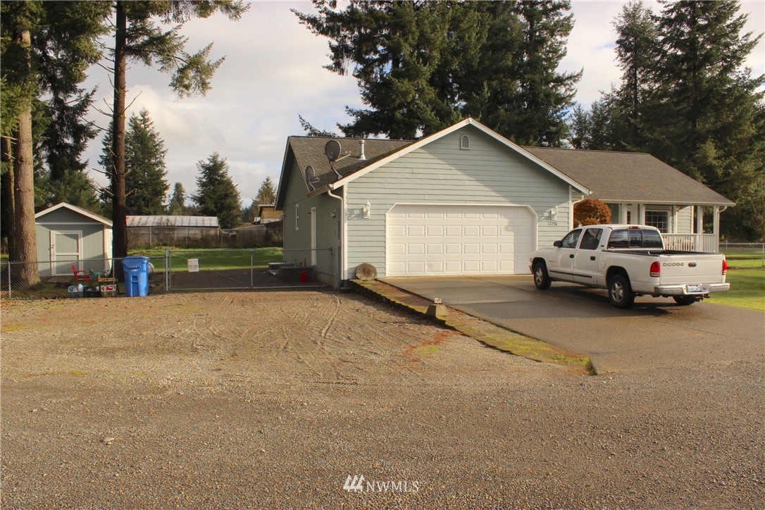 17236 Barely A Lane Southwest Rochester, WA 98579 - Photo 2 of 25