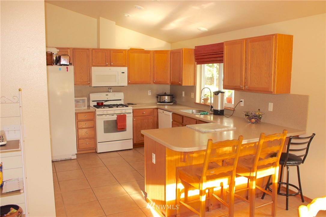 17236 Barely A Lane Southwest Rochester, WA 98579 - Photo 13 of 25