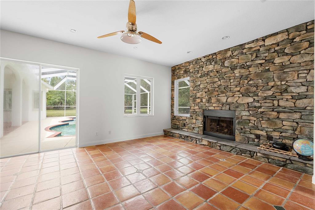 17401 South Highway 475 Summerfield, FL 34491 - Photo 16 of 54