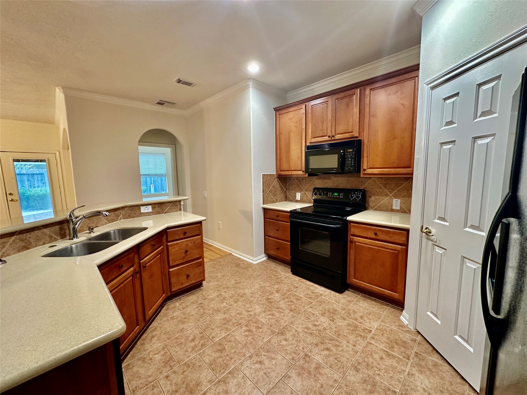 1306 Modena Drive Pearland, TX 77581 - Photo 10 of 31