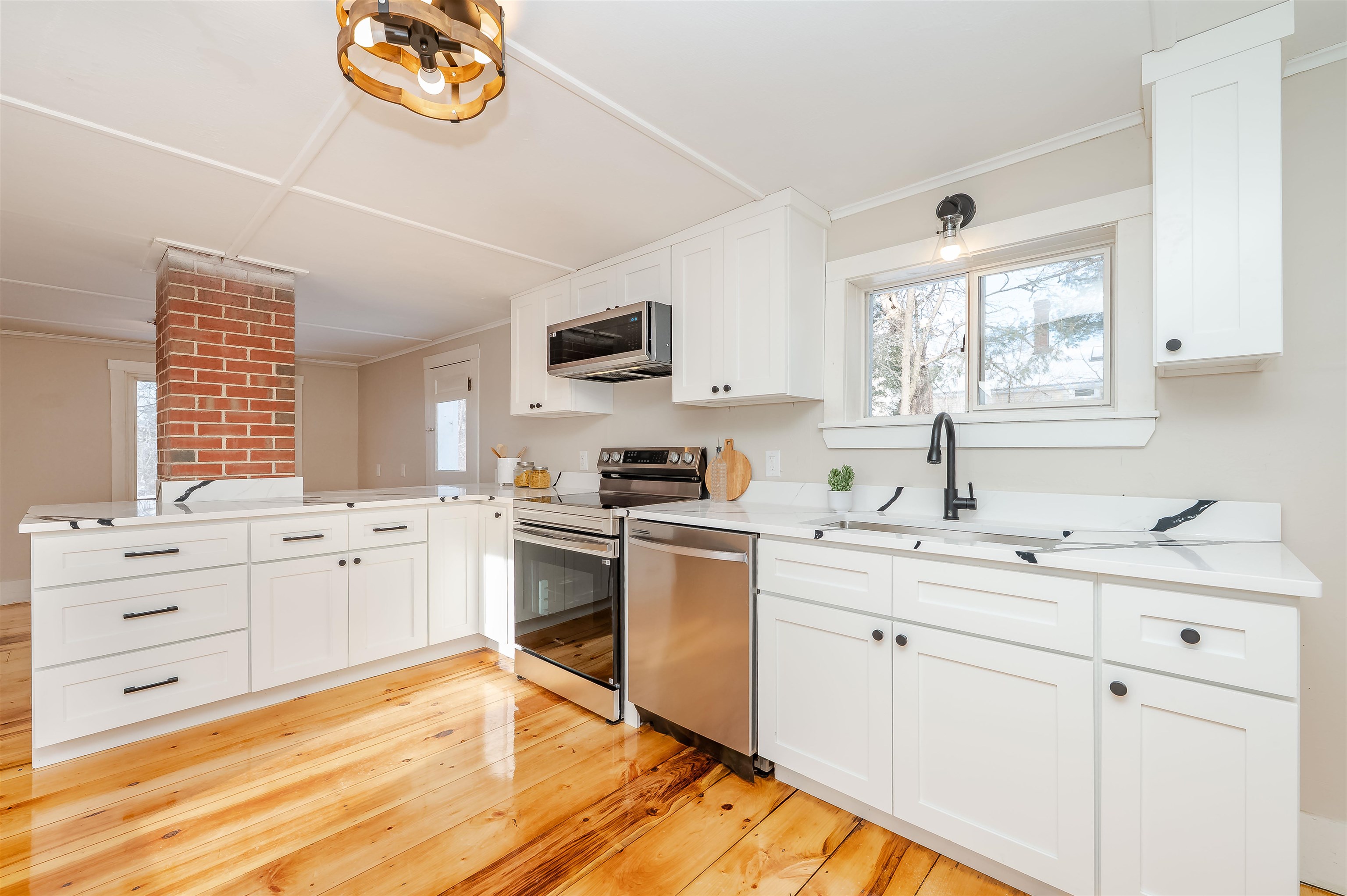 65 Main Street Milton, NH 03852 - Photo 11 of 49