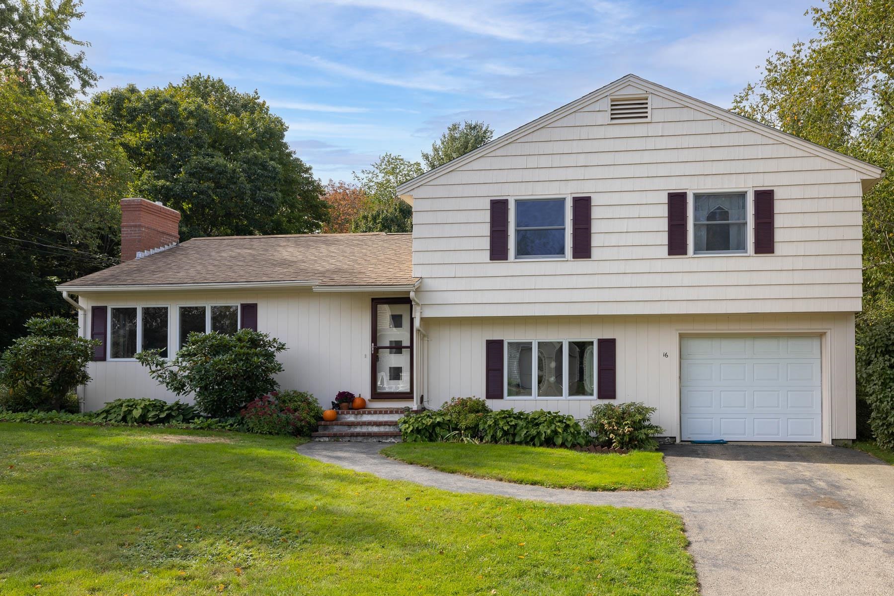 16 Olde Parish Road Rye, NH 03870 - Photo 1 of 40