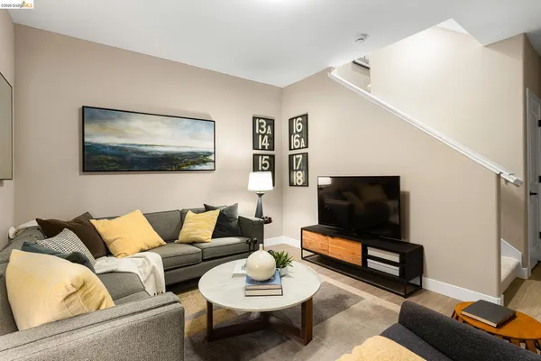 $867,000 | 28924 Parkridge Loop, Unit 103, Hayward, CA 94544