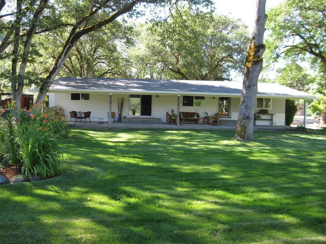6565 East Antelope Road Eagle Point, OR 97524 - Photo 1 of 16 Primary Photo
