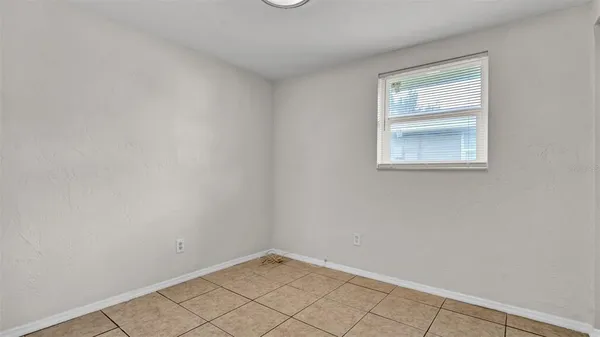 $1,850 | 5526 59th Way North, Unit 1, St. Petersburg, FL 33709