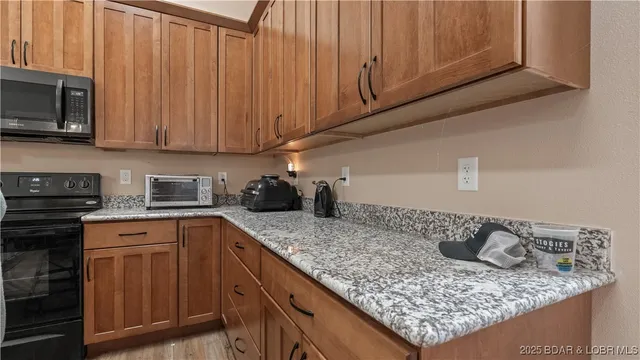 $699,000 | 835 Greenview Drive, Camdenton, MO 65020