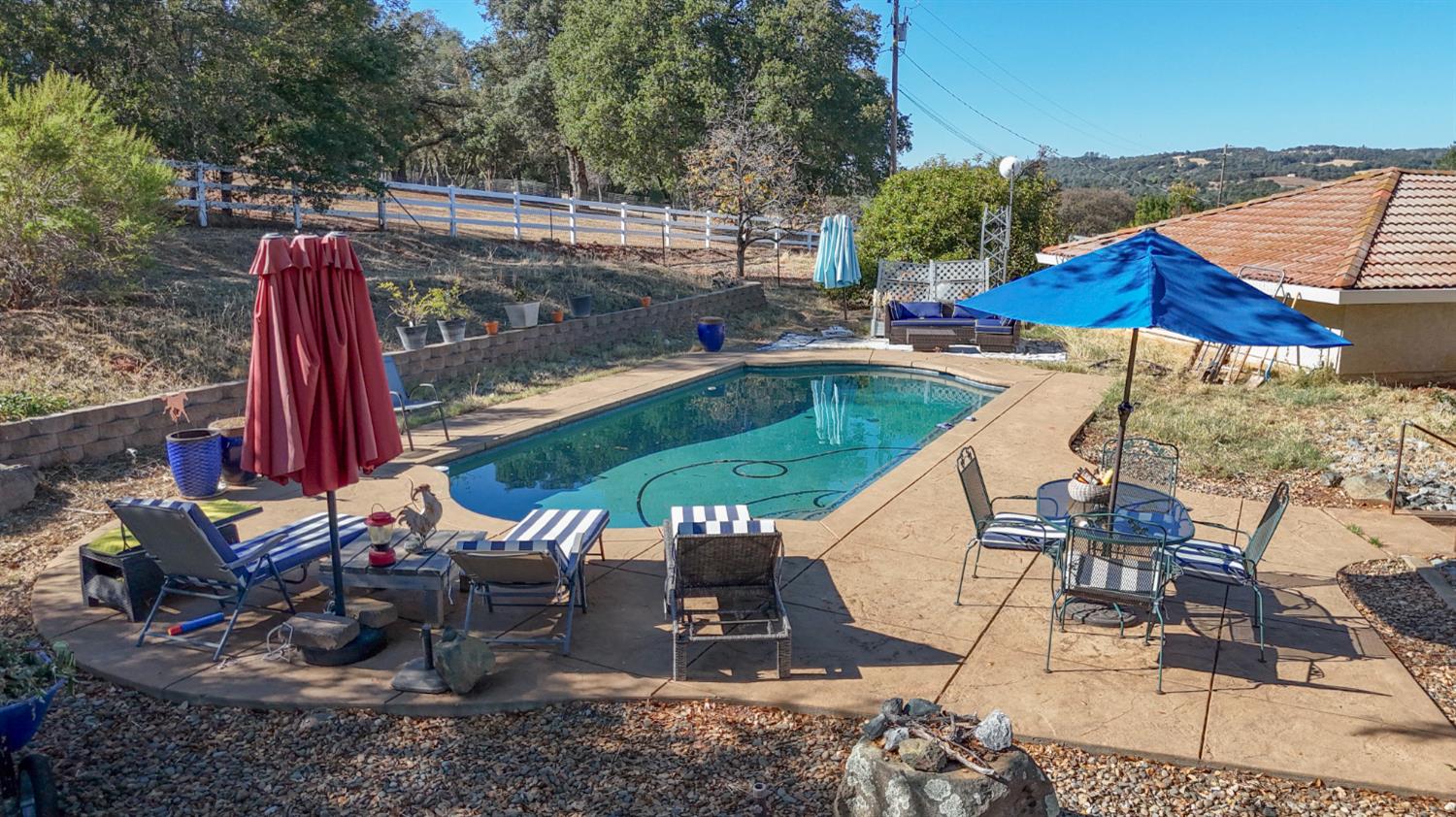 4770 Pedro Hill Road Pilot Hill, CA 95664 - Photo 19 of 87 an outdoor space with furniture
