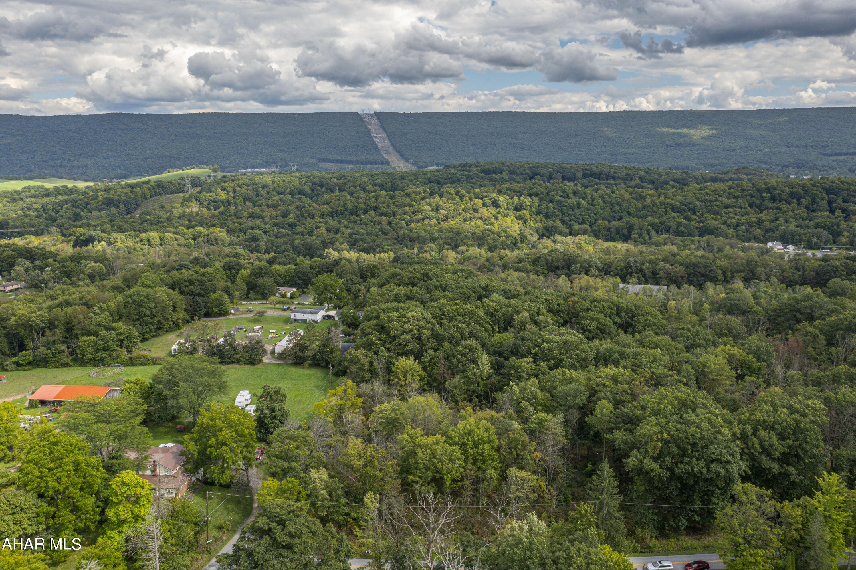 2135-t-485 2135-t-485 Antis Road Altoona, PA 16601 - Photo 4 of 8