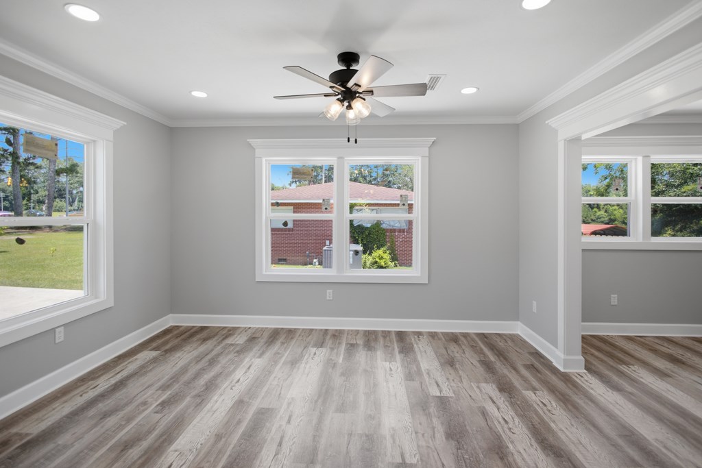 892 Claxton Avenue Elba, AL 36323 - Photo 4 of 53