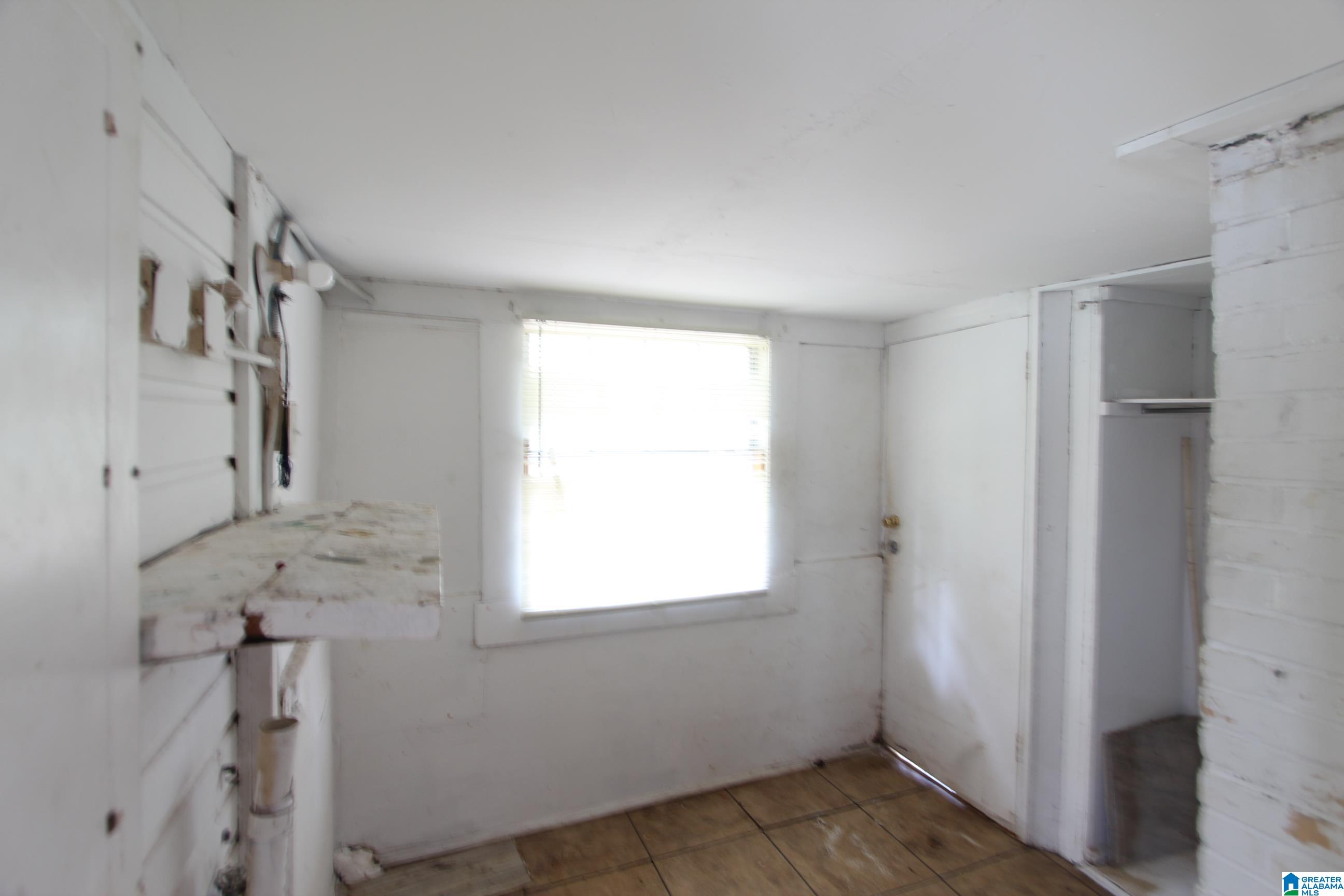 412 12th Street Southwest Birmingham, AL 35211 - Photo 7 of 11