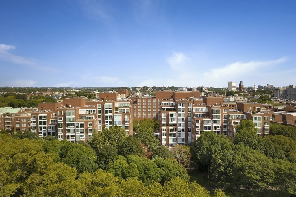 975 Memorial Drive, Unit 906 Cambridge, MA 02138 - Photo 33 of 37