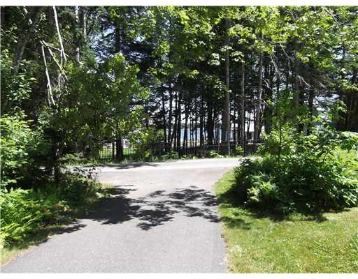43 Ledgemere Road Orrs Island, ME 04066 - Photo 1 of 12 Exterior Front.