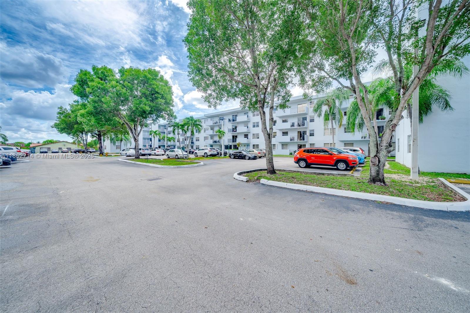 1221 Southwest 122nd Avenue, Unit 215 Miami, FL 33184 - Photo 3 of 57