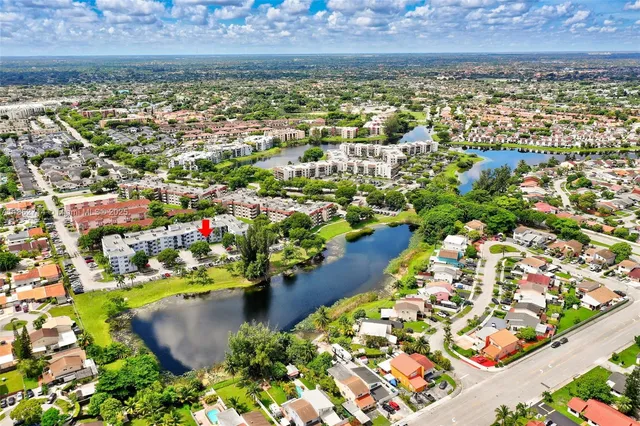 $269,000 | 1221 Southwest 122nd Avenue, Unit 215, Miami, FL 33184