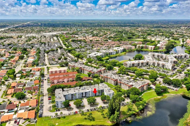 $269,000 | 1221 Southwest 122nd Avenue, Unit 215, Miami, FL 33184