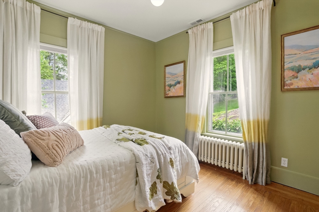 16 Warwick Road Melrose, MA 02176 - Photo 26 of 42 Gallery Image 26