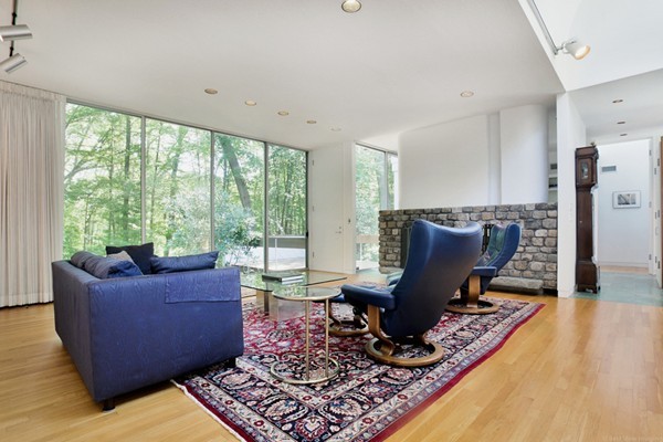 4 Hawk Hill Road Lincoln, MA 01773 - Photo 13 of 29