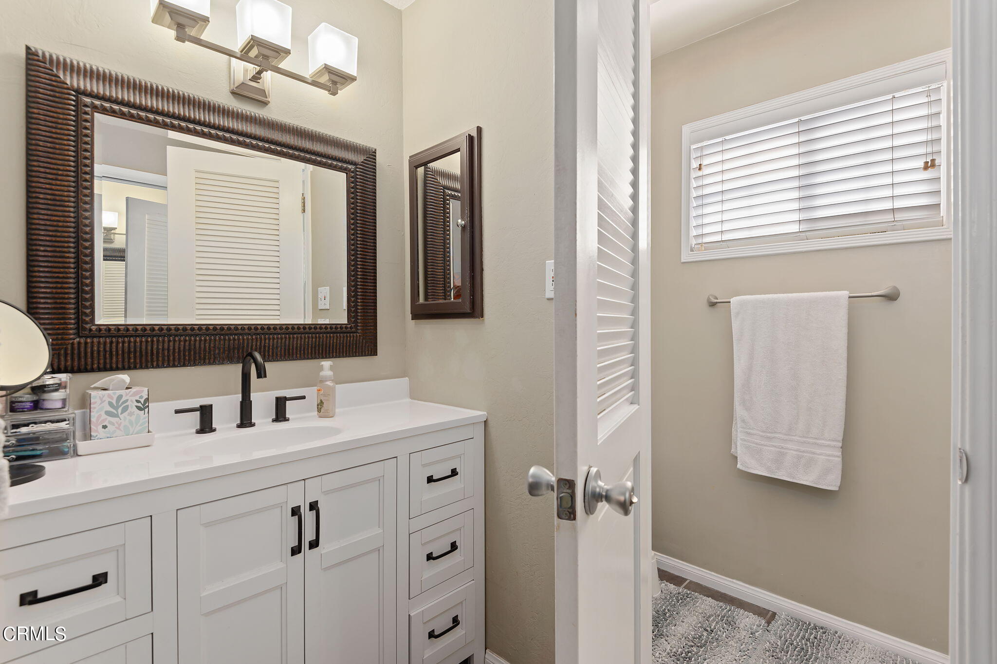 4760 Larkin Court Simi Valley, CA 93063 - Photo 11 of 20 11