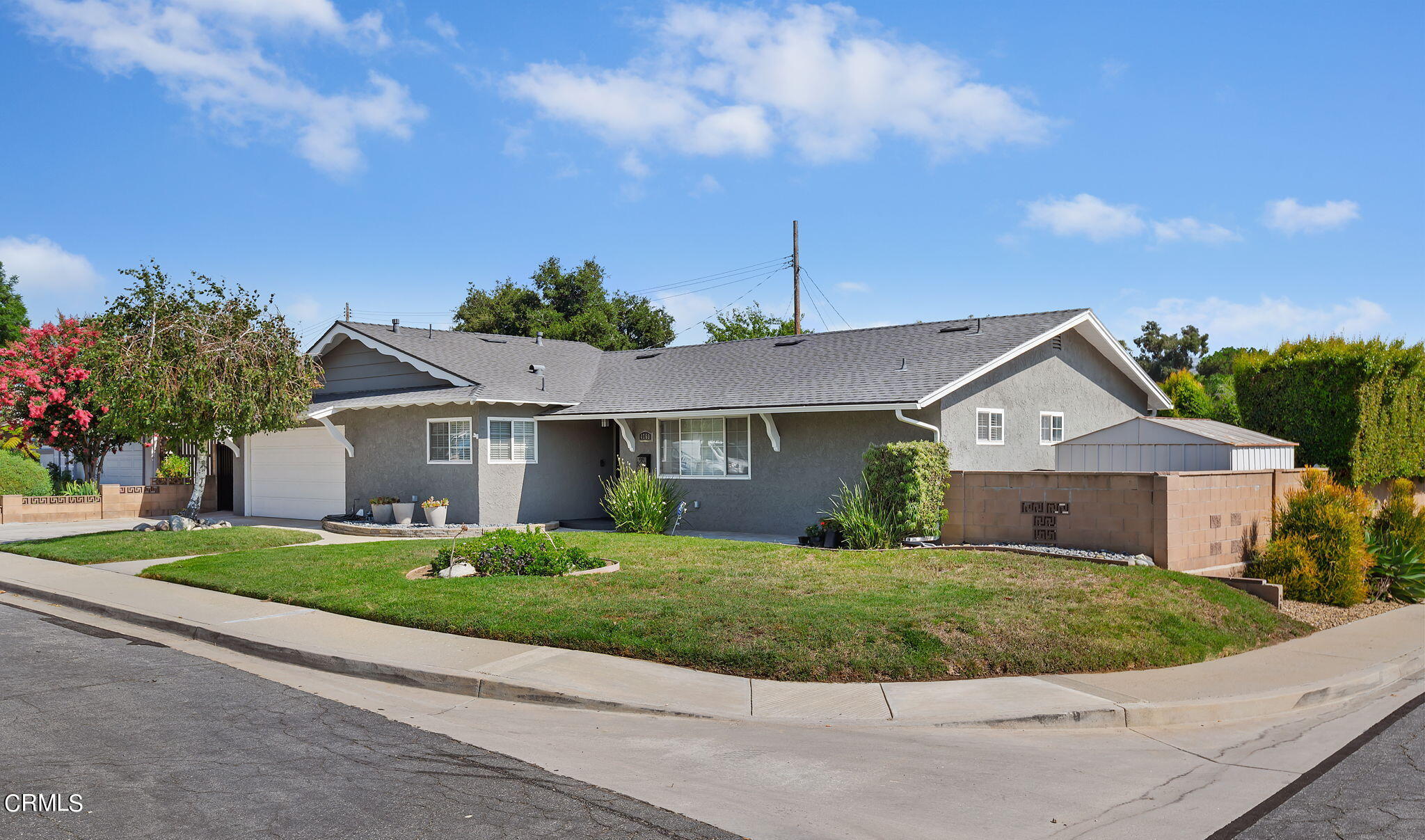 4760 Larkin Court Simi Valley, CA 93063 - Photo 2 of 20 2