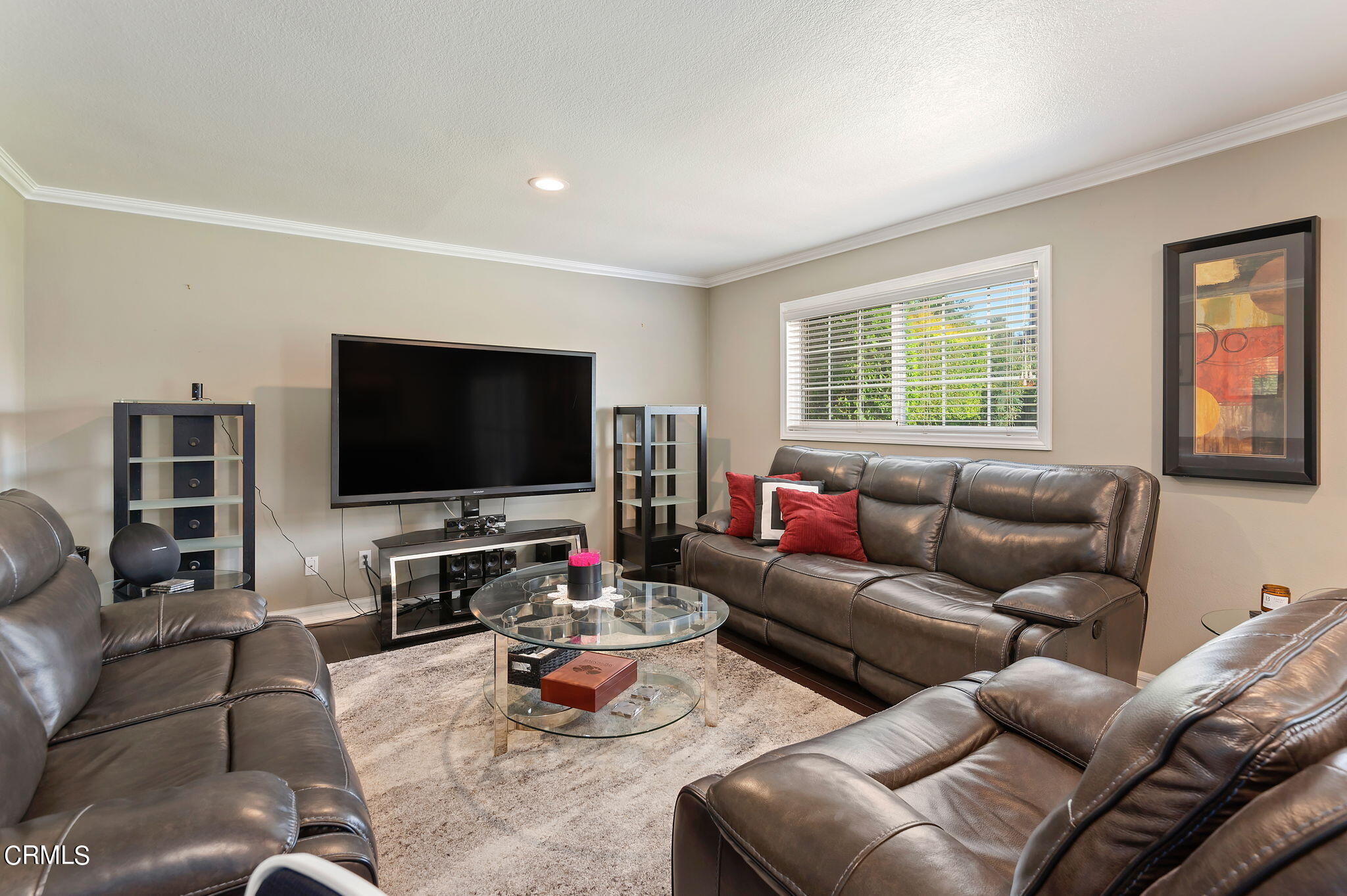 4760 Larkin Court Simi Valley, CA 93063 - Photo 8 of 20 8