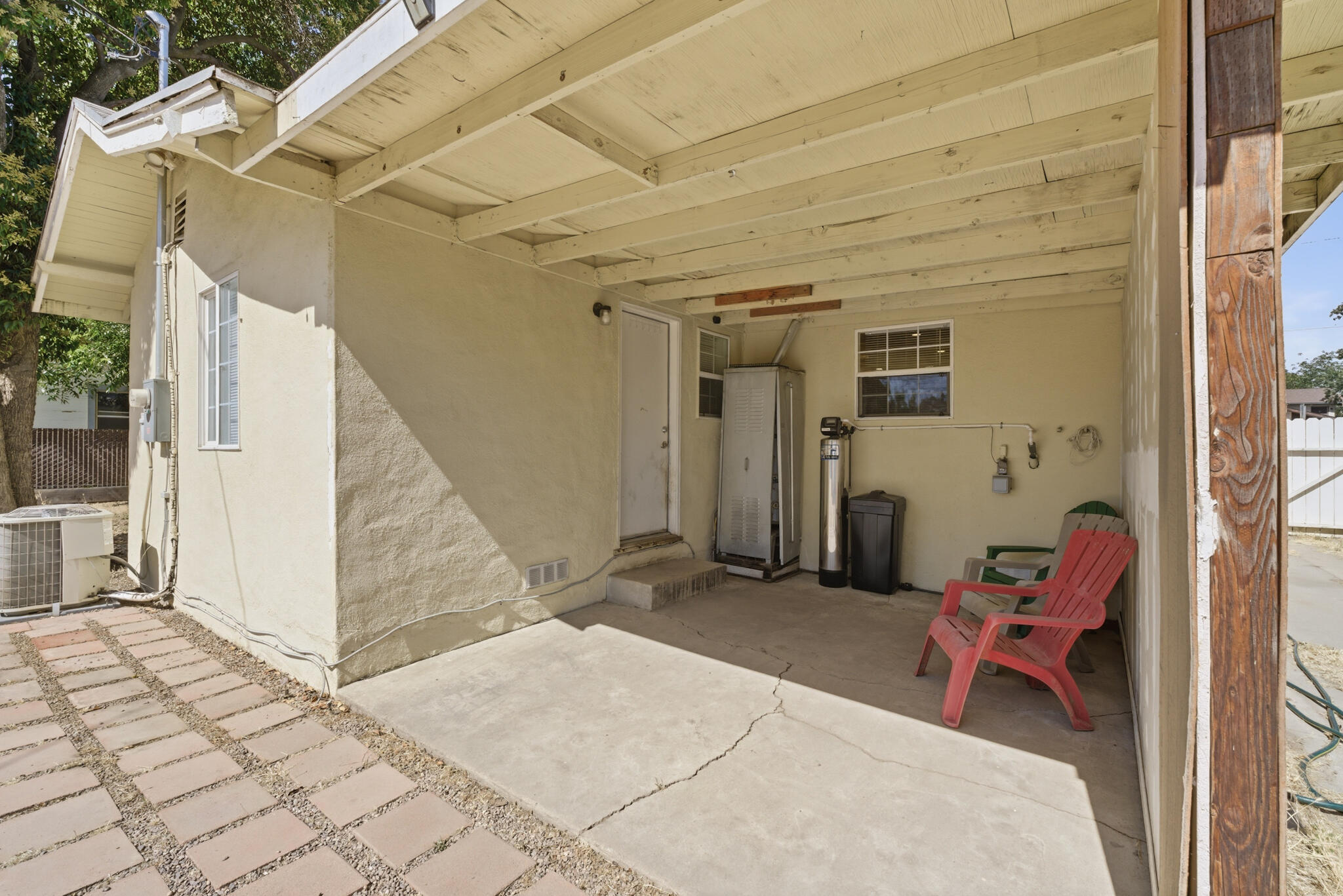 723 South Locust Street Visalia, CA 93277 - Photo 22 of 27