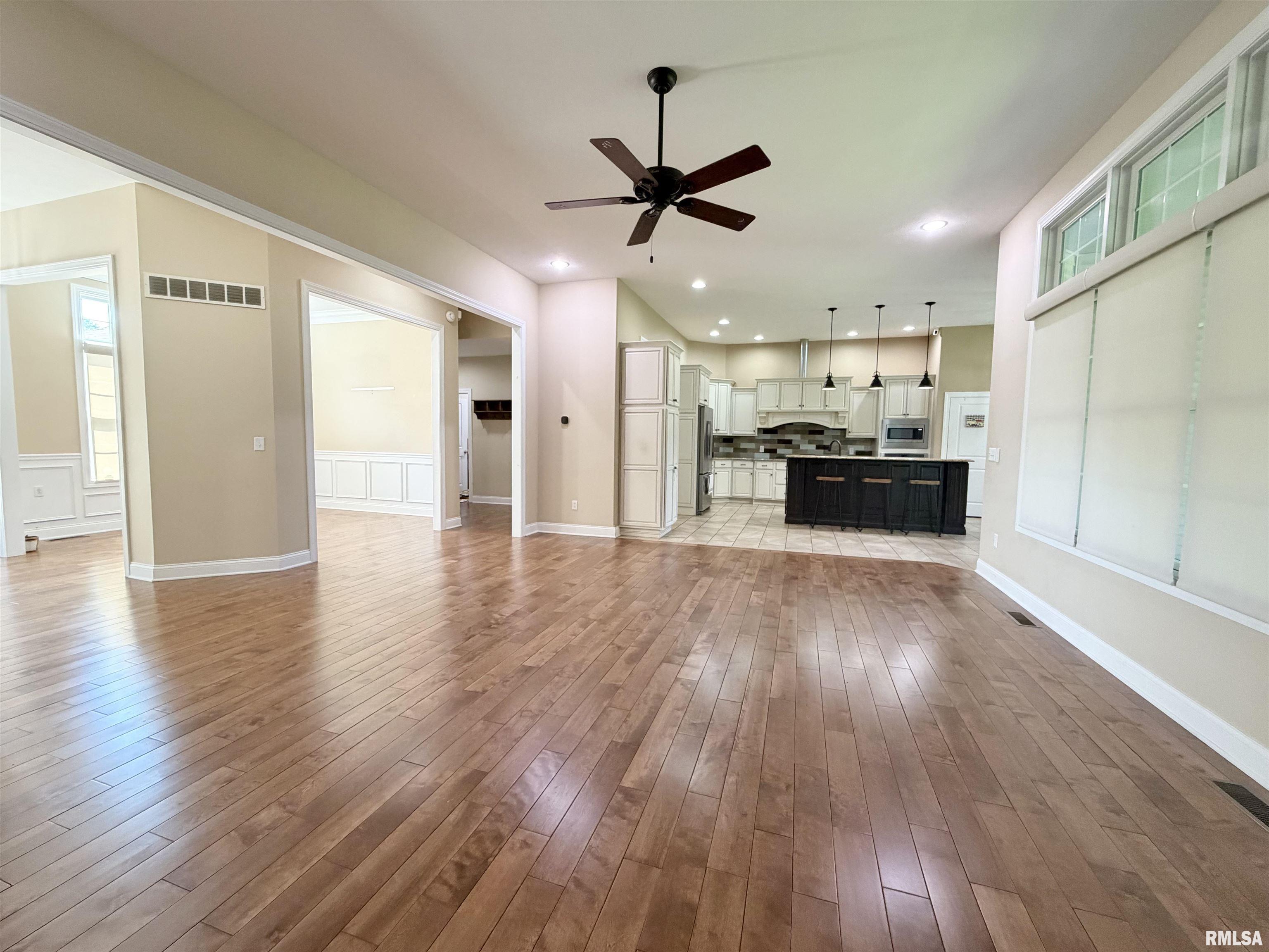 1805 Blue Stone Drive Springfield, IL 62704 - Photo 3 of 40