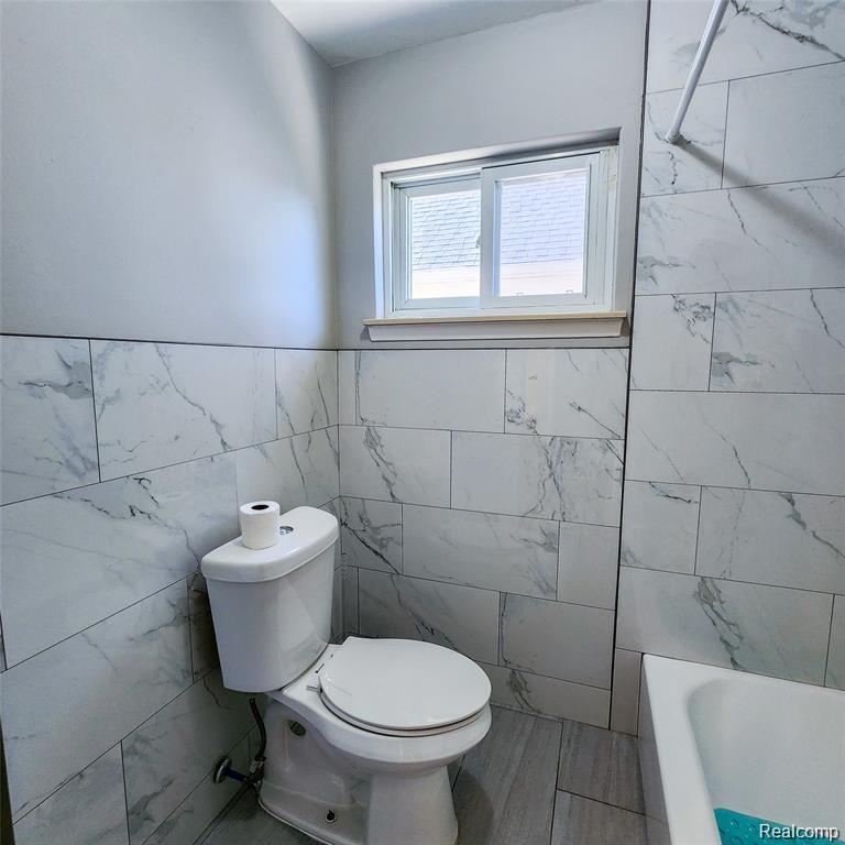19169 Inkster Road Livonia, MI 48152 - Photo 18 of 29