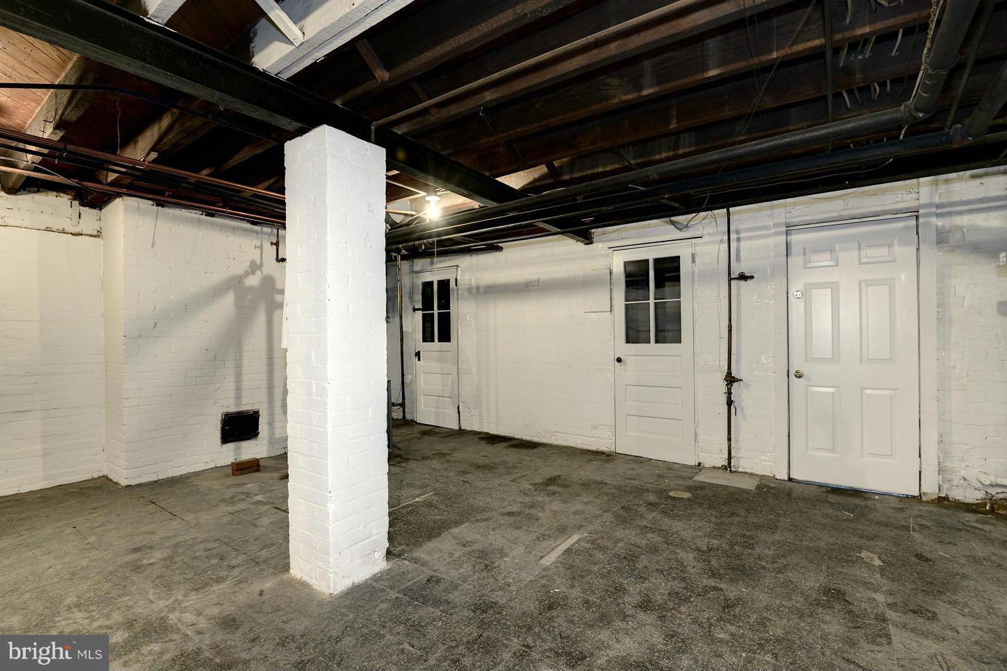 1922 Belmont Road Northwest Washington, DC 20009 - Photo 17 of 20 English Basement with High Ceilings