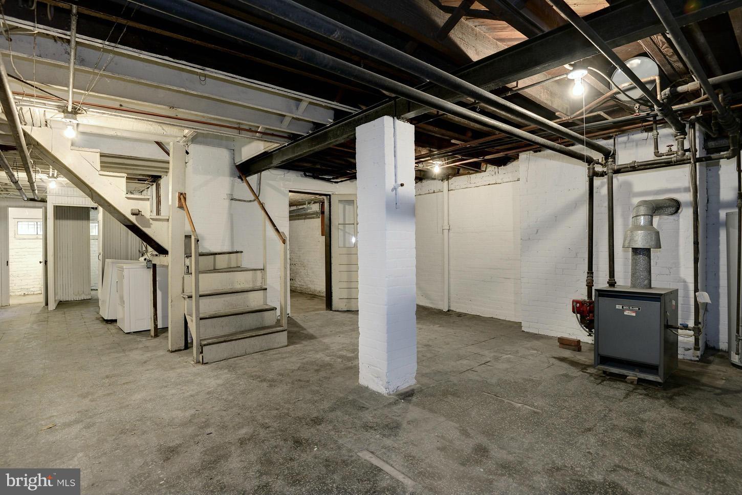 1922 Belmont Road Northwest Washington, DC 20009 - Photo 18 of 20 English Basement with Front