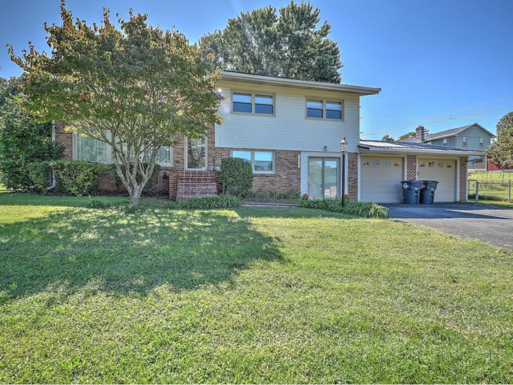 1905 Granby Road Kingsport, TN 37665 - Photo 1 of 26 Photo 1
