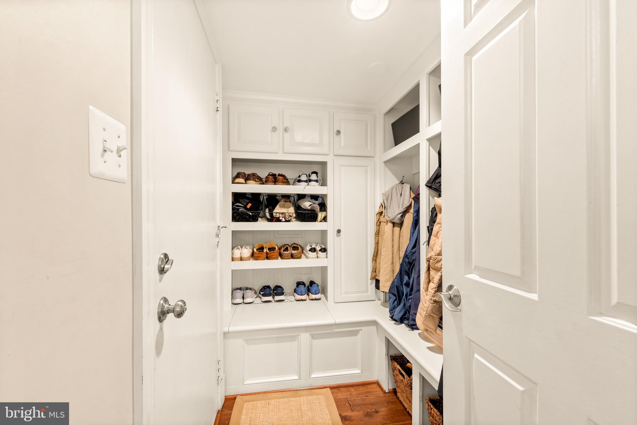 11909 Winstead Lane Reston, VA 20194 - Photo 21 of 60 Mud room from garage with built-ins