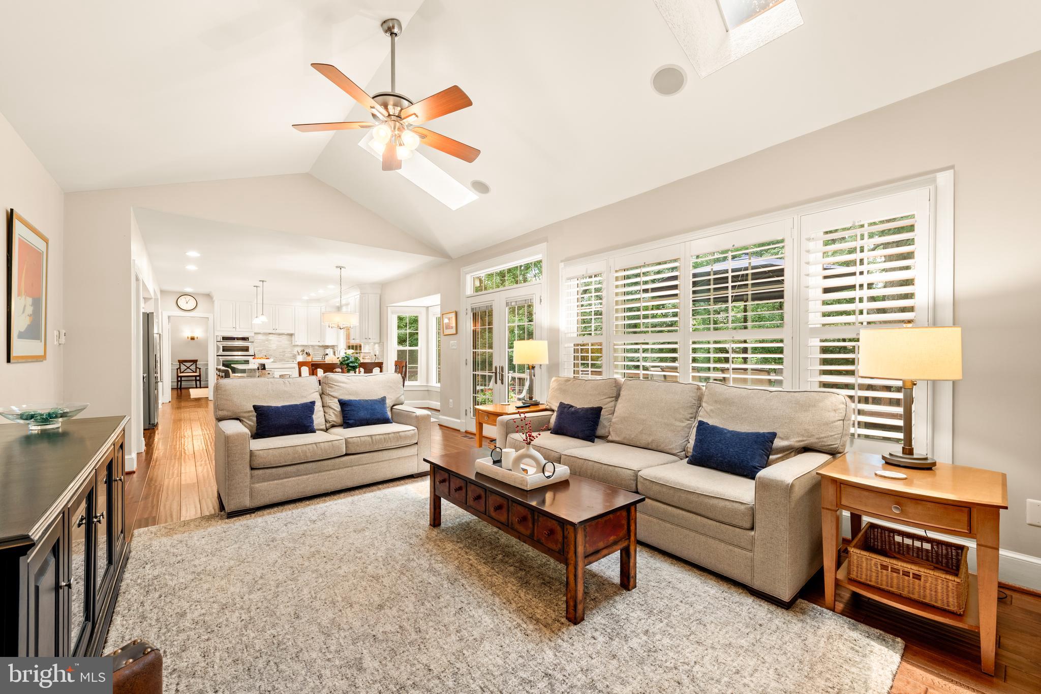11909 Winstead Lane Reston, VA 20194 - Photo 25 of 60 Family room with doors to deck