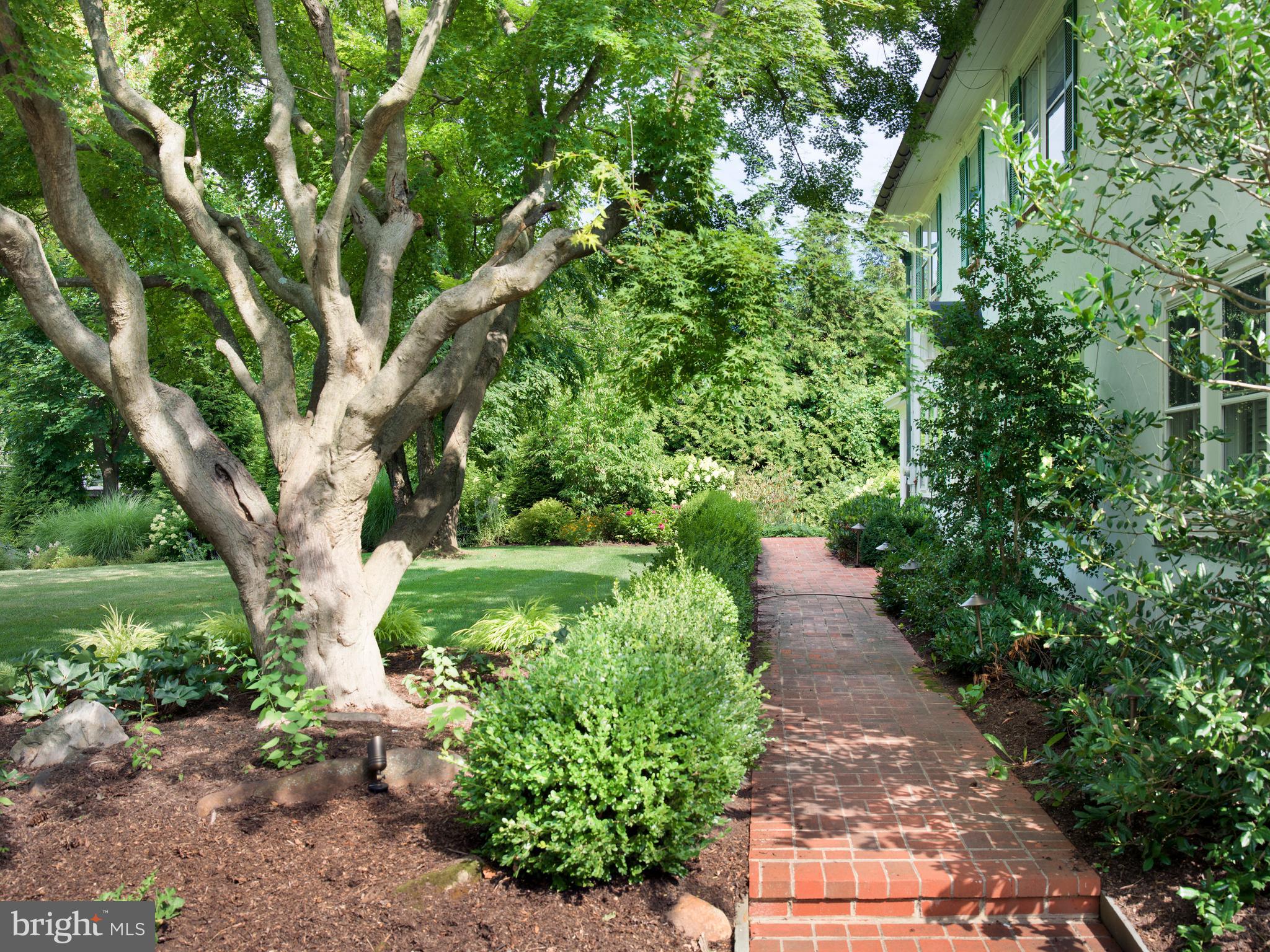 625 New Gulph Road Bryn Mawr, PA 19010 - Photo 4 of 30 Gallery Image 4