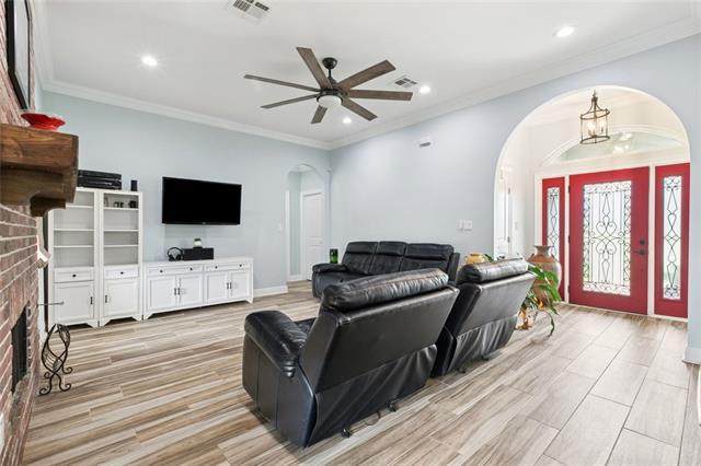 740 Evangeline Road La Place, LA 70068 - Photo 2 of 19