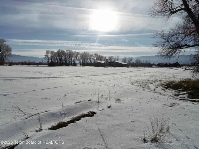 $275,000 | 1234 Dairy Court, Victor, ID 83455