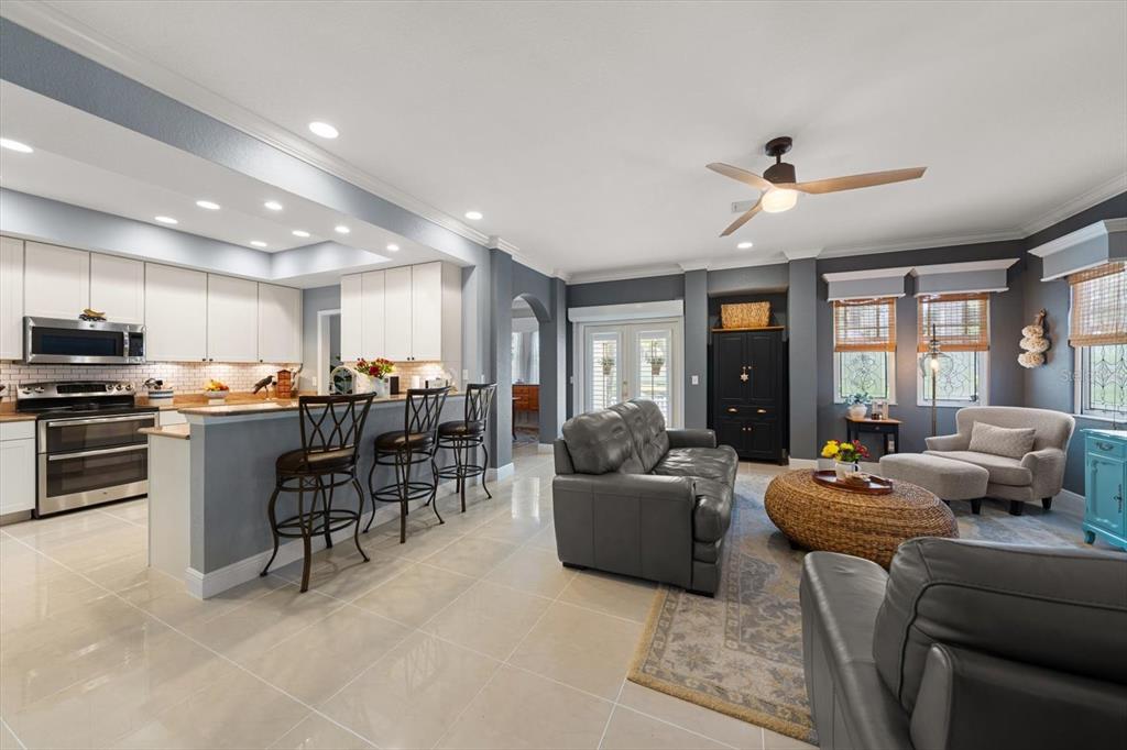 360 Cleveland Avenue Southwest Largo, FL 33770 - Photo 18 of 61