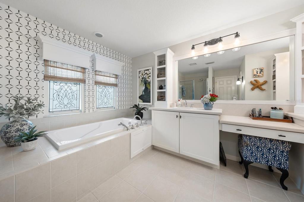 360 Cleveland Avenue Southwest Largo, FL 33770 - Photo 39 of 61